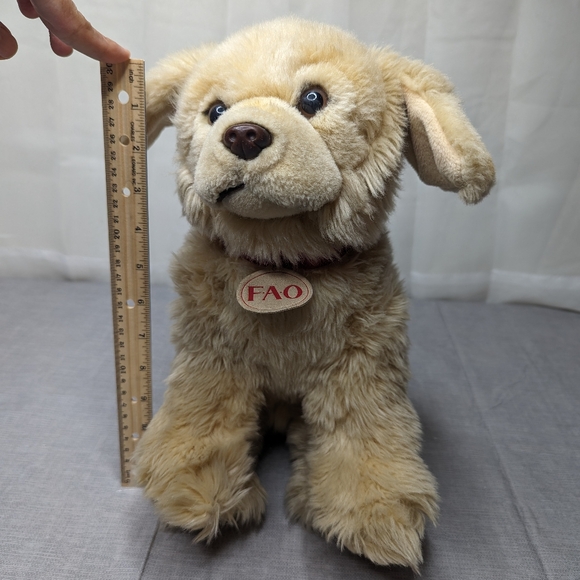 2015 FAO Schwarz Toys R Us Golden Retriever Dog Sitting Plush Toy Medium 12” - Picture 6 of 16